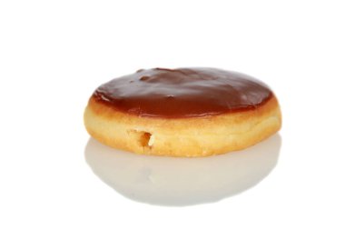 Donut, çikolatalı çörek, klasik donut, eski moda donut, kremalı çörek. Renkli donut ve jöle. Çörek ve kahve. Çörek. Jöleli çörek. Kahvaltıda kahve ve çörek. Mini çörekler. Şekerli çörekler. Beyaz üzerine izole edilmiş. Metin için yer. 