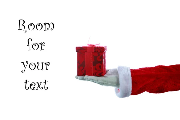 Mãos Pai Natal Segurando Uma Caixa Presente Vermelha Mãos Cobertas — Fotografia de Stock