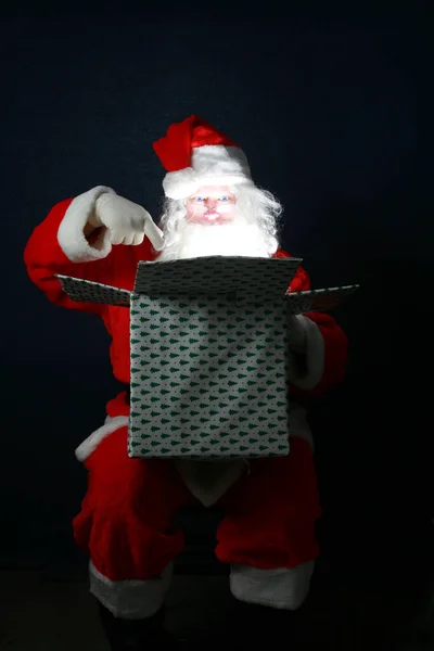 Een Kerstcadeau Kerstman Levering Nieuwjaarscadeau Kerstcadeau Kerstman Heeft Een Groot — Stockfoto