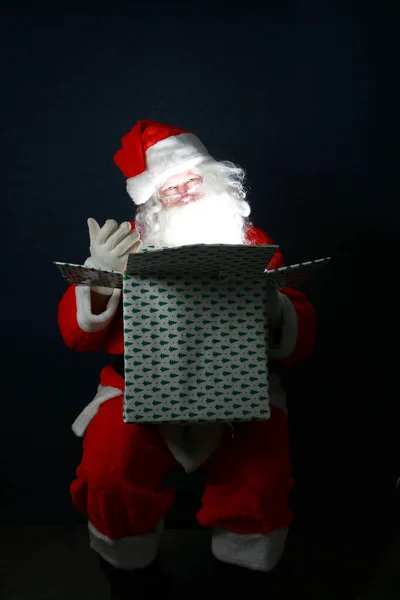Prezent Świąteczny Dostawa Mikołaja Prezent Nowy Rok Prezent Święty Mikołaj — Zdjęcie stockowe