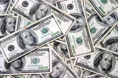 Para için. Paralı bir geçmişi var. Amerikan 100 dolarlık banknotlar. Para geçmişi. Avuç dolusu dolar. Bir sürü nakit para. Amerikan doları. Banknot. Nakit kraldır. Amerikan doları modeli. 100 dolar. 100 dolar. 100 dolar. Nakit. Para Para Para Para İzole edilmiş. 