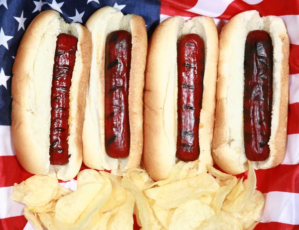 Gorący Pies Hot Dogi Lipca Grill Party Jedzenie Amerykański Patriotyczny — Zdjęcie stockowe