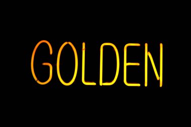 Neon. Siyah üzerine izole edilmiş neon işaretler ve semboller. Neon sembolleri. Neon kelimeler ve harfler kolaylıkla kopyalanır ve kullanım kolaylığınız için çeşitli cümle ve ifadelere yapıştırılır. Hepsi jenerik neon tasarımlar. Neon Alfabesi