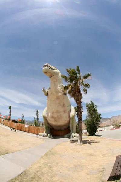 Dinosaurus Rex Tyrannosaurus Standbeeld Als Een Road Side Attraction Weg — Stockfoto