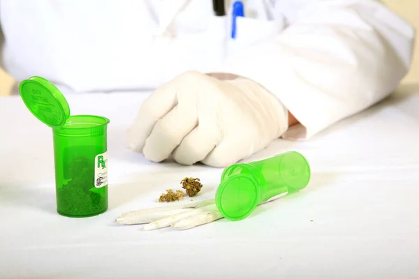 Marijuana Medicinal Prescrição Maconha Medicinal Clínica Prática Familiar Planta Cannabis — Fotografia de Stock