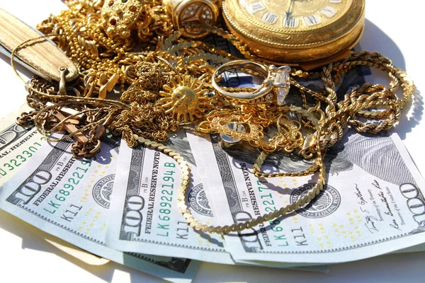 Cash Gold Sell Your Old Gold Jewelry Cash Old Gold — ストック写真