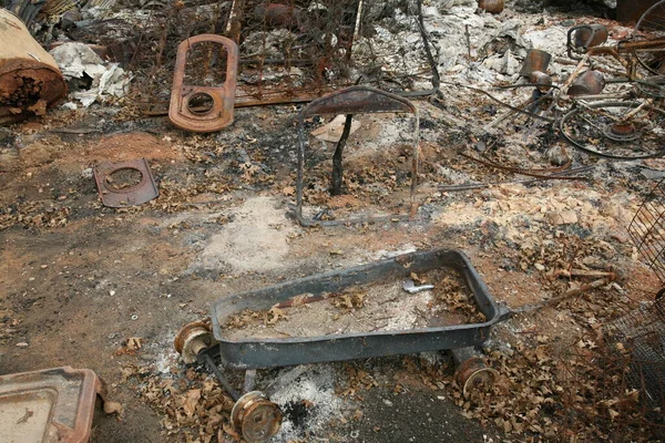 Poškození Ohněm Pal Lesní Požár Žhářství Požár Domu Divoké Ohně — Stock fotografie