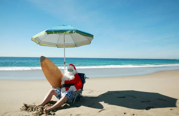 Natal Papai Noel Desfruta Dia Praia Dia Seguinte Natal Papai — Fotografia de Stock