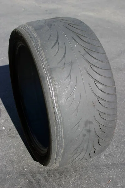 Car Tire Worn Car Tire Bald Car Tire Tire Replacement —  Fotos de Stock