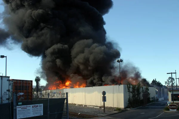 Emergency Fire Harbor Gateway California December 2015 Fire Erupts Recycling — Stock Photo, Image