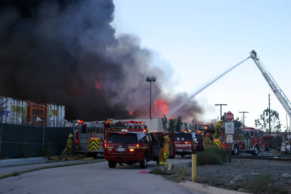 Emergency Fire Harbor Gateway California December 2015 Fire Erupts Recycling — Stock Photo, Image