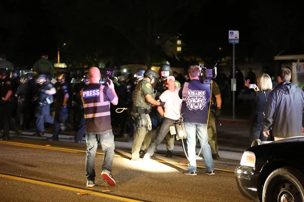 Costa Mesa Nisan 2016 Cumhuriyetçi Başkan Adayı Donald Trump Protestocuları — Stok fotoğraf