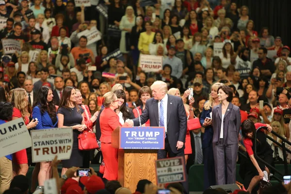 Anaheim California Maio 2016 Candidato Presidencial Republicano Donald Trump Fala — Fotografia de Stock