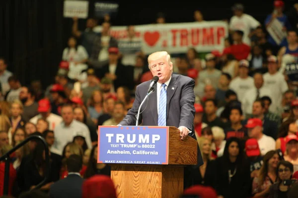 Anaheim California Mayo 2016 Candidato Presidencial Republicano Donald Trump Habla — Foto de Stock