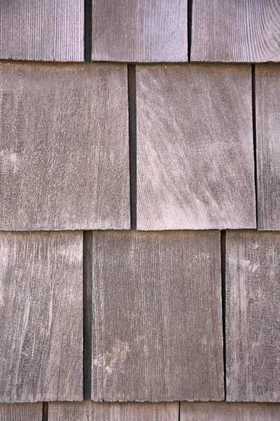 Holzschindeln Zedernschindeln Den Außenwänden Verwitterte Zedernholzschindeln Textur Hintergrund Zedernschindeln Einem — Stockfoto