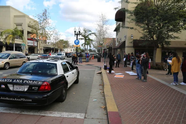 Santa Ana California January 2017 Angry Women March Carry Signs — Zdjęcie stockowe