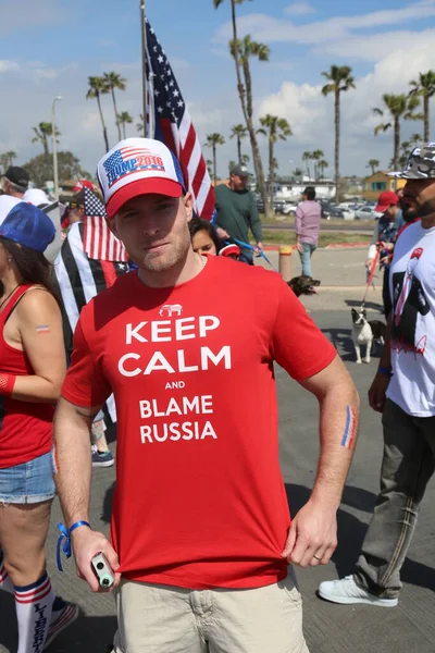 Huntington Beach March 2017 Make America Great Again March Supporters — Stock Photo, Image