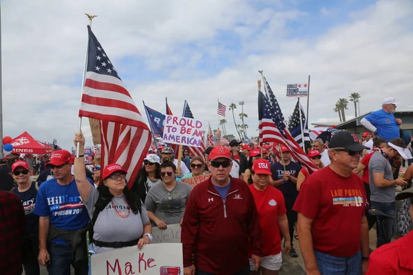 Prezydent Donald Trump Huntington Beach Marca 2017 Make America Great — Zdjęcie stockowe