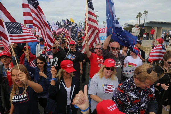 Präsident Donald Trump Huntington Beach März 2017 Make America Great — Stockfoto