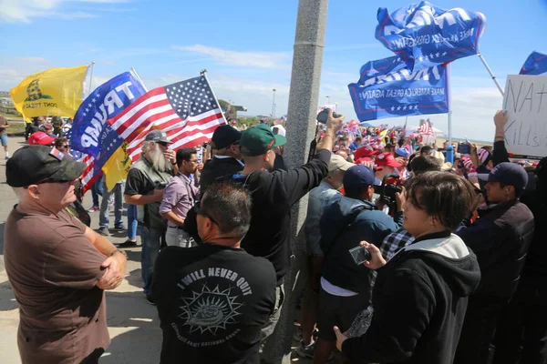 Huntington Beach Março 2017 Make America Great Again March Milhares — Fotografia de Stock