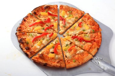 - Pizza. Lezzetli Pizza. Peynirli pizza. Pepperoni pizza. Mantarlı pizza. Mozzarella ve domates. Sıcak pizzanın en iyi manzarası. Bir sürü peynirli pizza. Pepperoni pizza. İtalyan yemeği. İtalyan yemeği. Hawaii pizzası. Öğle yemeğinde jambon ve ananaslı pizza. Pizza. ye.