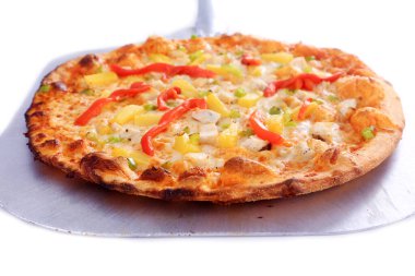 - Pizza. Lezzetli Pizza. Peynirli pizza. Pepperoni pizza. Mantarlı pizza. Mozzarella ve domates. Sıcak pizzanın en iyi manzarası. Bir sürü peynirli pizza. Pepperoni pizza. İtalyan yemeği. İtalyan yemeği. Hawaii pizzası. Öğle yemeğinde jambon ve ananaslı pizza. Pizza. ye.