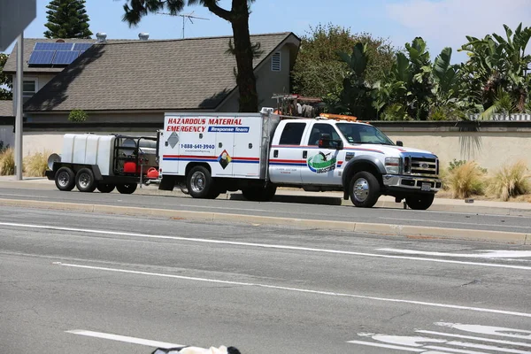 Lake Forest California May 2017 Flat Bed Tow Truck Removes — Stock Photo, Image