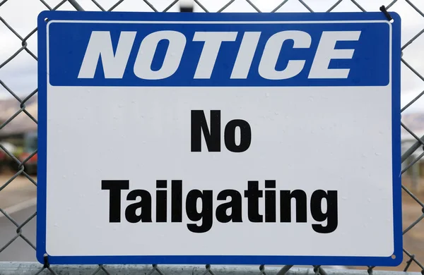 Notice Tailgating Sign — Stockfoto