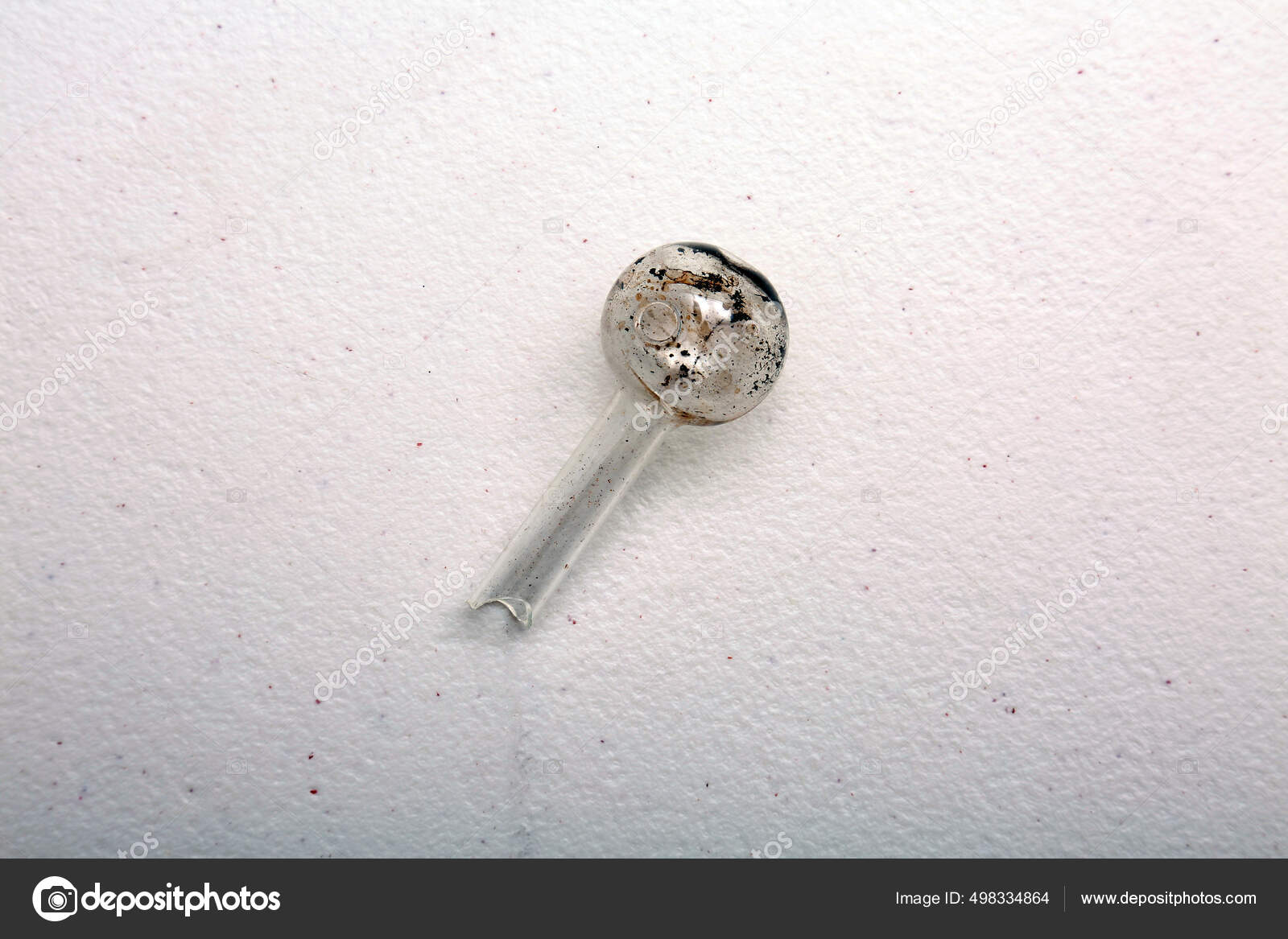 Nécro-cristal : La vivianite est un minéral qui peut pousser sur les  cadavres : r/BeAmazed, image size:1600x1167