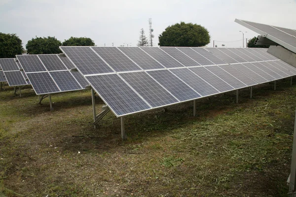 Solar Panels Solar Farm Self Sustained Energy Sun Living Grid — Fotografia de Stock