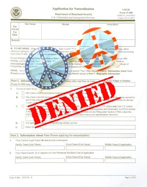 Pul arkaplanı reddedilmiş belgelerde ABD bayrağı barış işareti gözlüğü