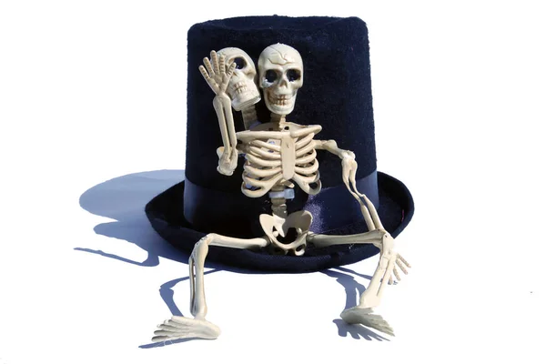 Cadılar Bayramı Kafalı Skelet Siyah Şapkalı Iki Başlı Bir Iskelet — Stok fotoğraf