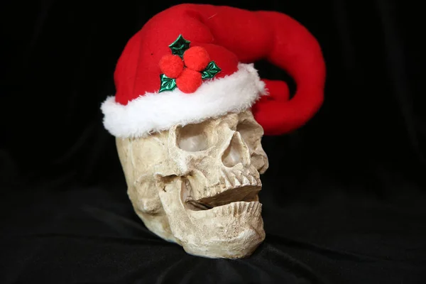 Halloween Christmas Santa Skull Human Skull Wears Santa Claus Hat — Stock Photo, Image