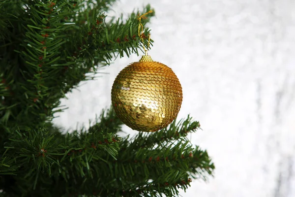 Christmas Tree Ornament Silver Background — 图库照片