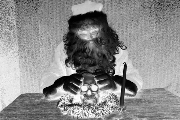 Хэллоуин Рождество Санта Клаус Санта Клауса Руках Человеческий Череп Санта — стоковое фото