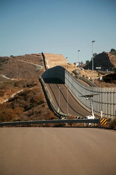 San Ysidro California 2018 Secured Border Fence Road United States — Stockfoto
