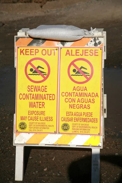 San Ysidro California 2018 Signs Seen Mexico Border Warning Cross — Fotografia de Stock