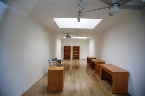 Empty Modern Office Chairs Desks Office Building — Stock Photo, Image