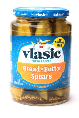 Lake Forest, California - ABD - 21 Kasım 2025: Vlasic, Bread and Butter Spears. Bir kavanoz turşu mızrağı. Dünya çapında insanlar Pickles 'ı sever ve onları öğle yemeği ve atıştırmalıklarla yerler. Bugün ye.. 