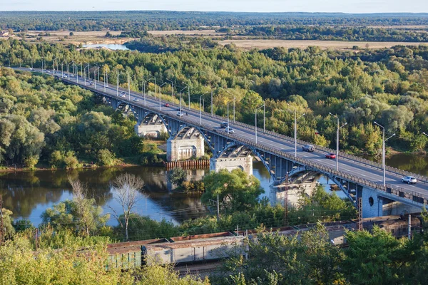 Ponte sul fiume Klyazma, Vladimir Foto Stock