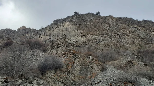 Nella Parte Superiore Della Foto Possono Vedere Rocce Appoggiate Una — Foto Stock