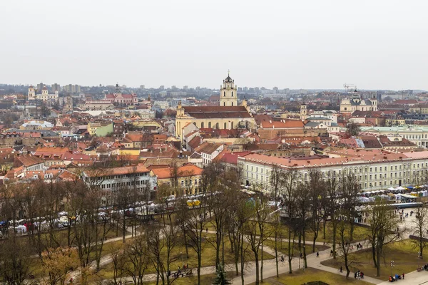 Pohled na staré Vilnius od věže Gediminas — Stock fotografie