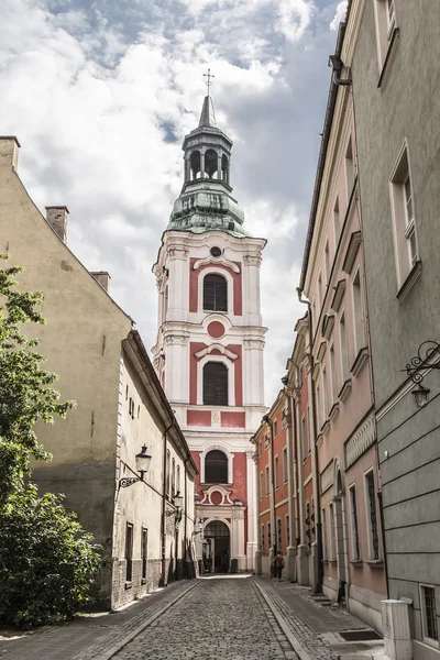 Glockenturm der Kirche St. Maria Magdalena — Stockfoto