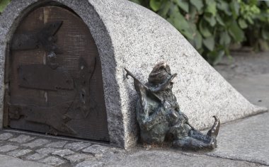 Cüce Muhafızlar bakkal