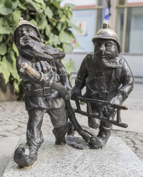 Gnomen van de brandweer in Wroclaw — Stockfoto