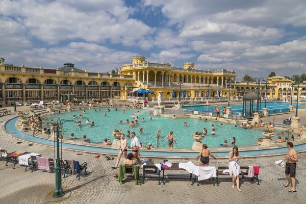 Outdoor swimming pools and baths — Stock Photo, Image