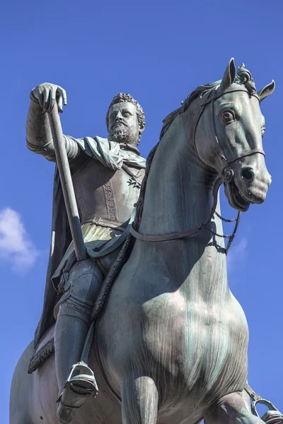 Statue de Ferdinand Ier de Médicis — Photo