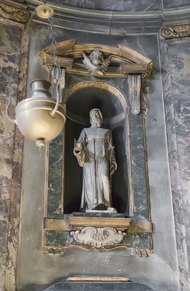 Una de las esculturas de la Basílica — Foto de Stock