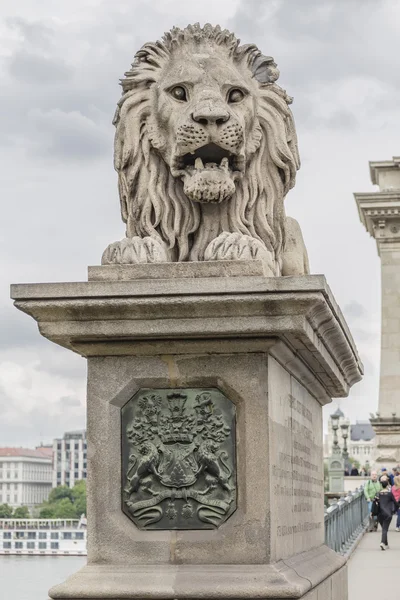 Скульптура льва — стоковое фото