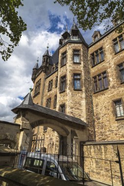 dağın tepesinde Kalesi